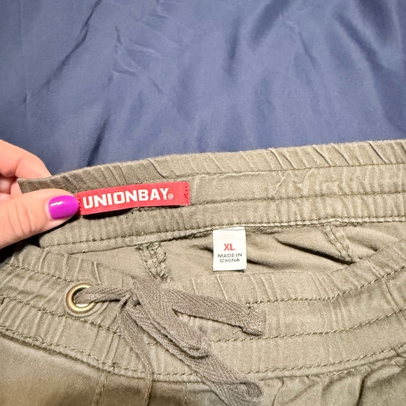 UNIONBAY women’s Jogger Pants - Olive Green EUC - Picture 3 of 4